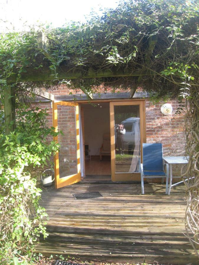Villa Ralph'S Barn Newport  Exterior foto