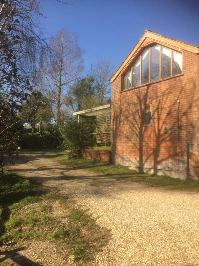 Villa Ralph'S Barn Newport  Exterior foto