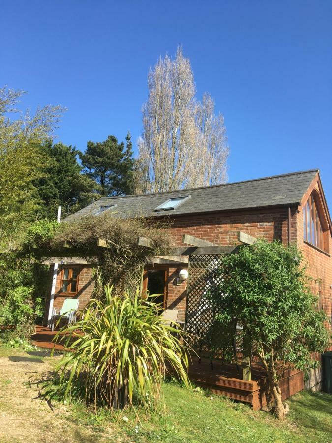 Villa Ralph'S Barn Newport  Exterior foto